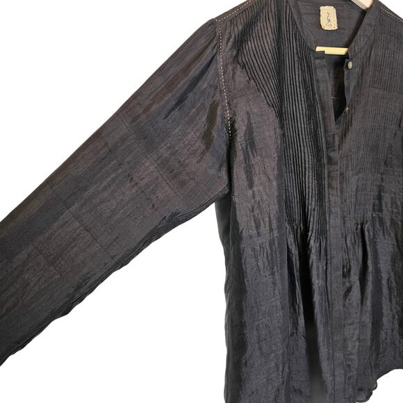 DVE Niva‎ Silk Black Pintuck Sheer Long Sleeve Breathable Blouse Size Small - Picture 2 of 16